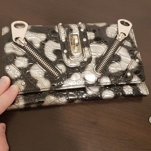 Large zippered wallet